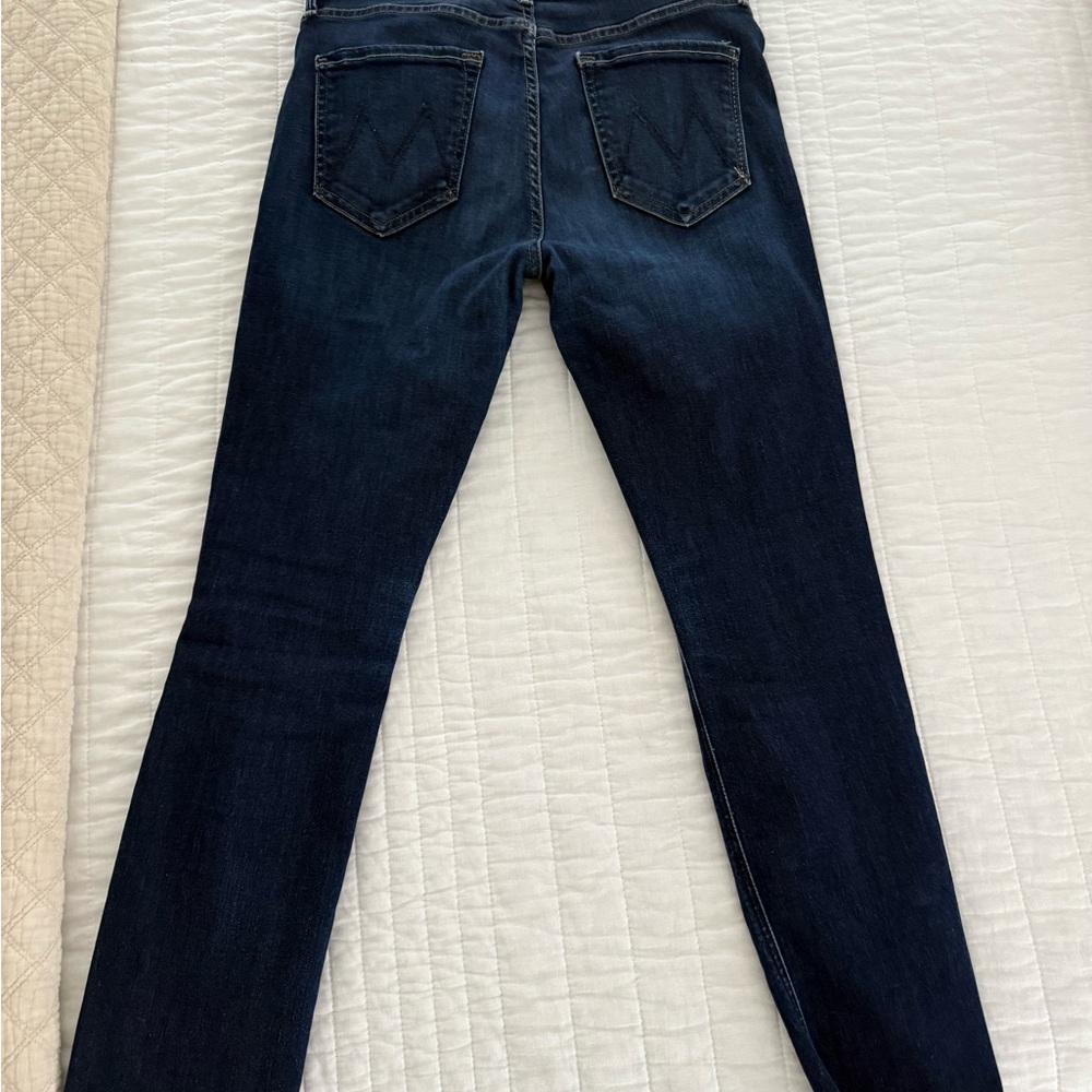 MOTHER Mid-Rise Dazzler Ankle Step Fray Jeans